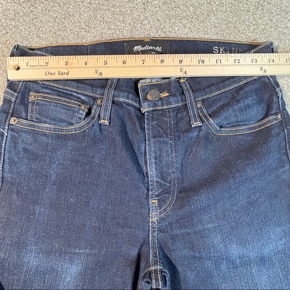 Madewell Skinny Mid Rise 9” Dark Wash Jeans Size 30x30 - Picture 5 of 8